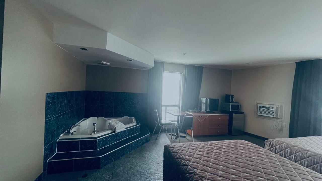 Motel Falcon บรอสซาร์ด ภายนอก รูปภาพ