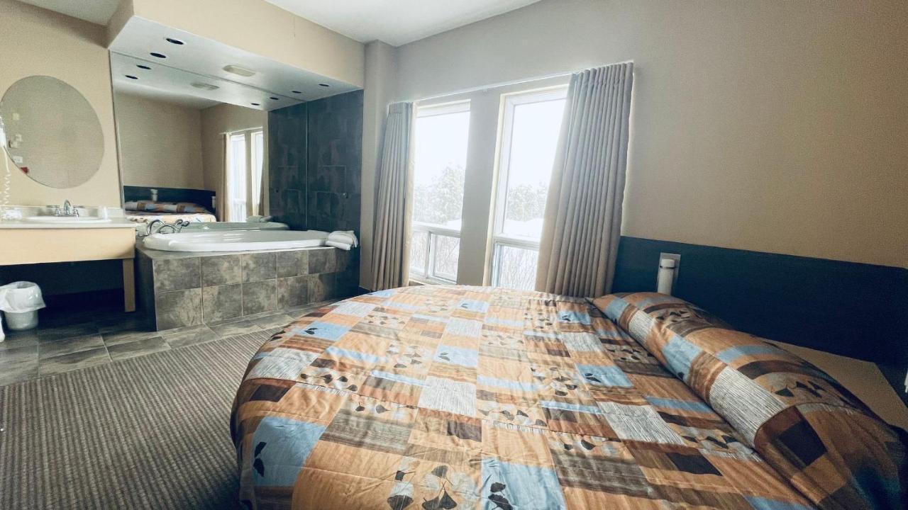 Motel Falcon บรอสซาร์ด ภายนอก รูปภาพ