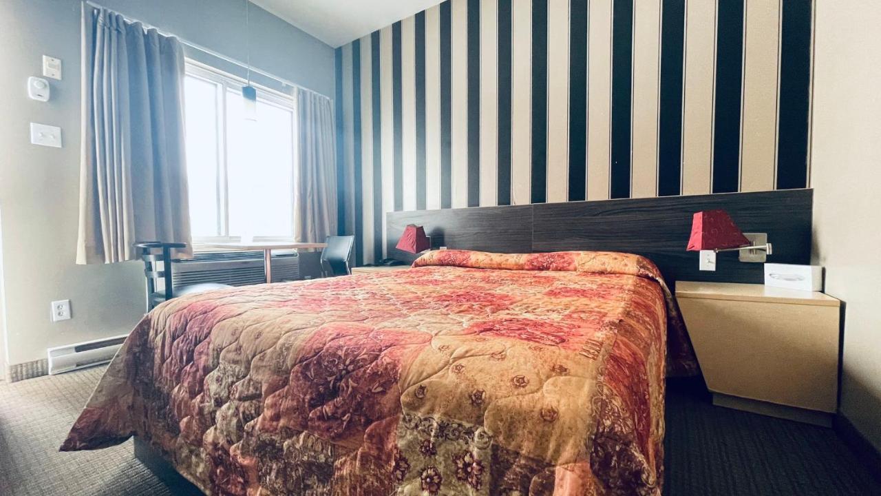 Motel Falcon บรอสซาร์ด ภายนอก รูปภาพ