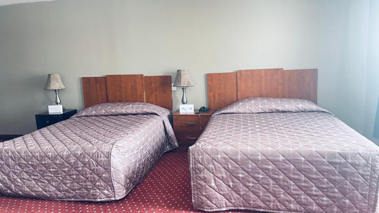 Motel Falcon บรอสซาร์ด ภายนอก รูปภาพ