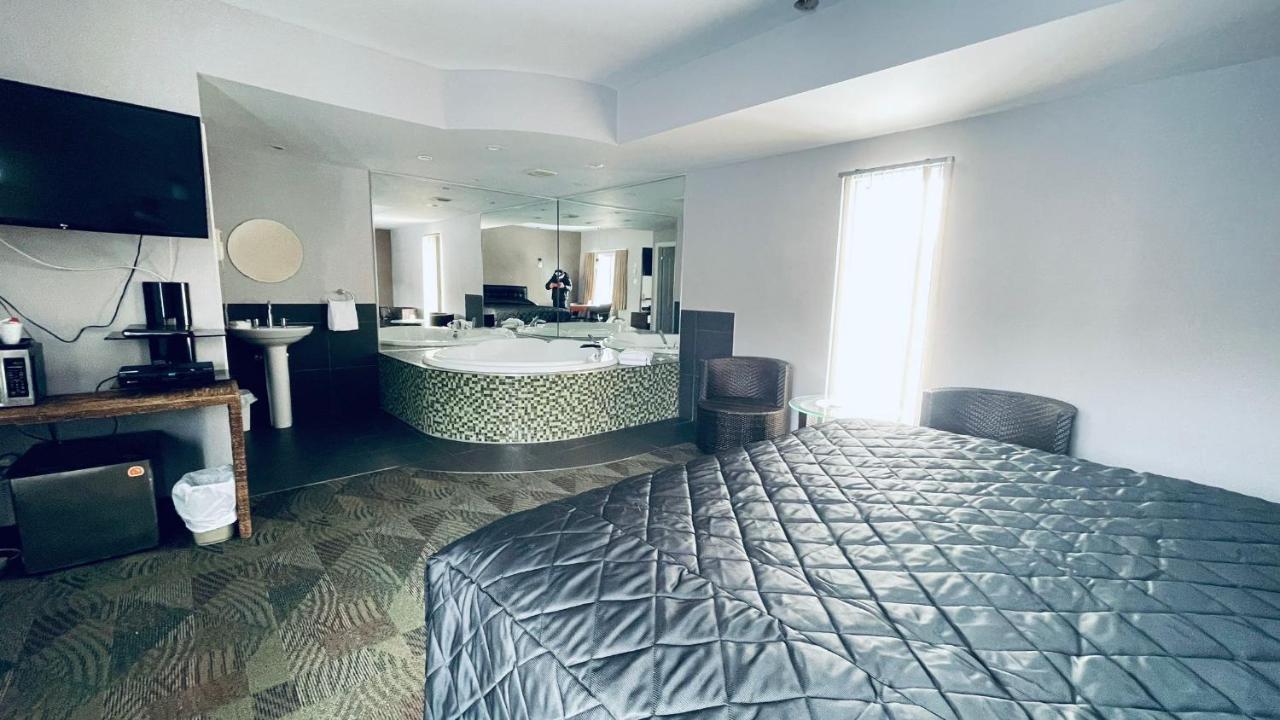 Motel Falcon บรอสซาร์ด ภายนอก รูปภาพ