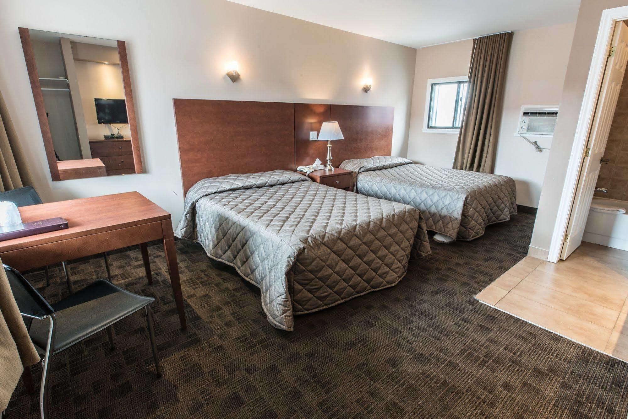 Motel Falcon บรอสซาร์ด ภายนอก รูปภาพ